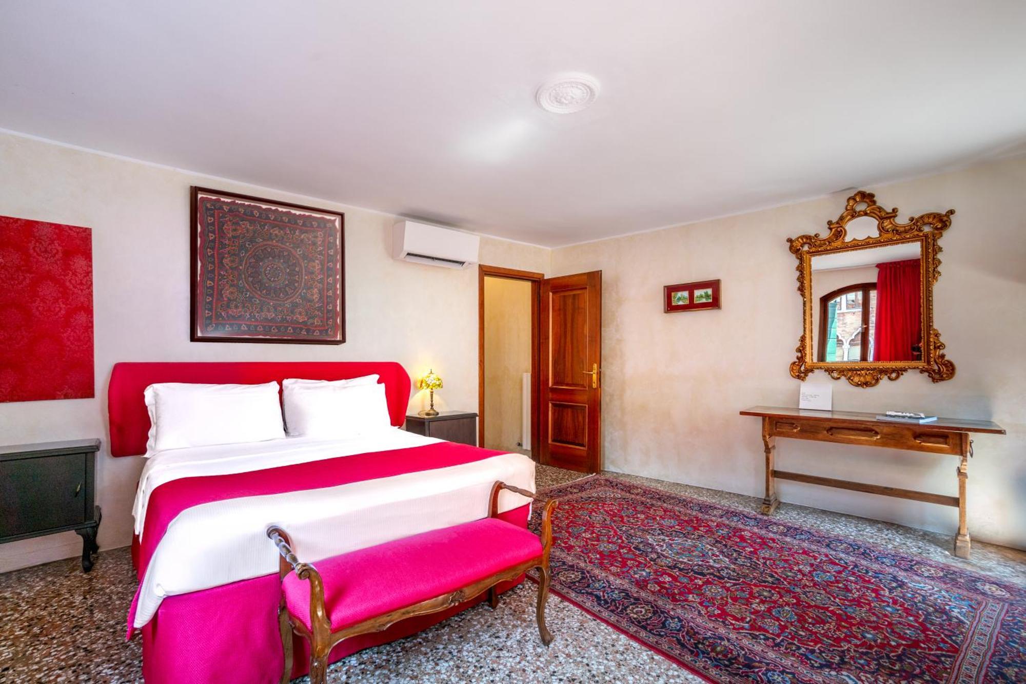Palazzo San Luca 3* Venise